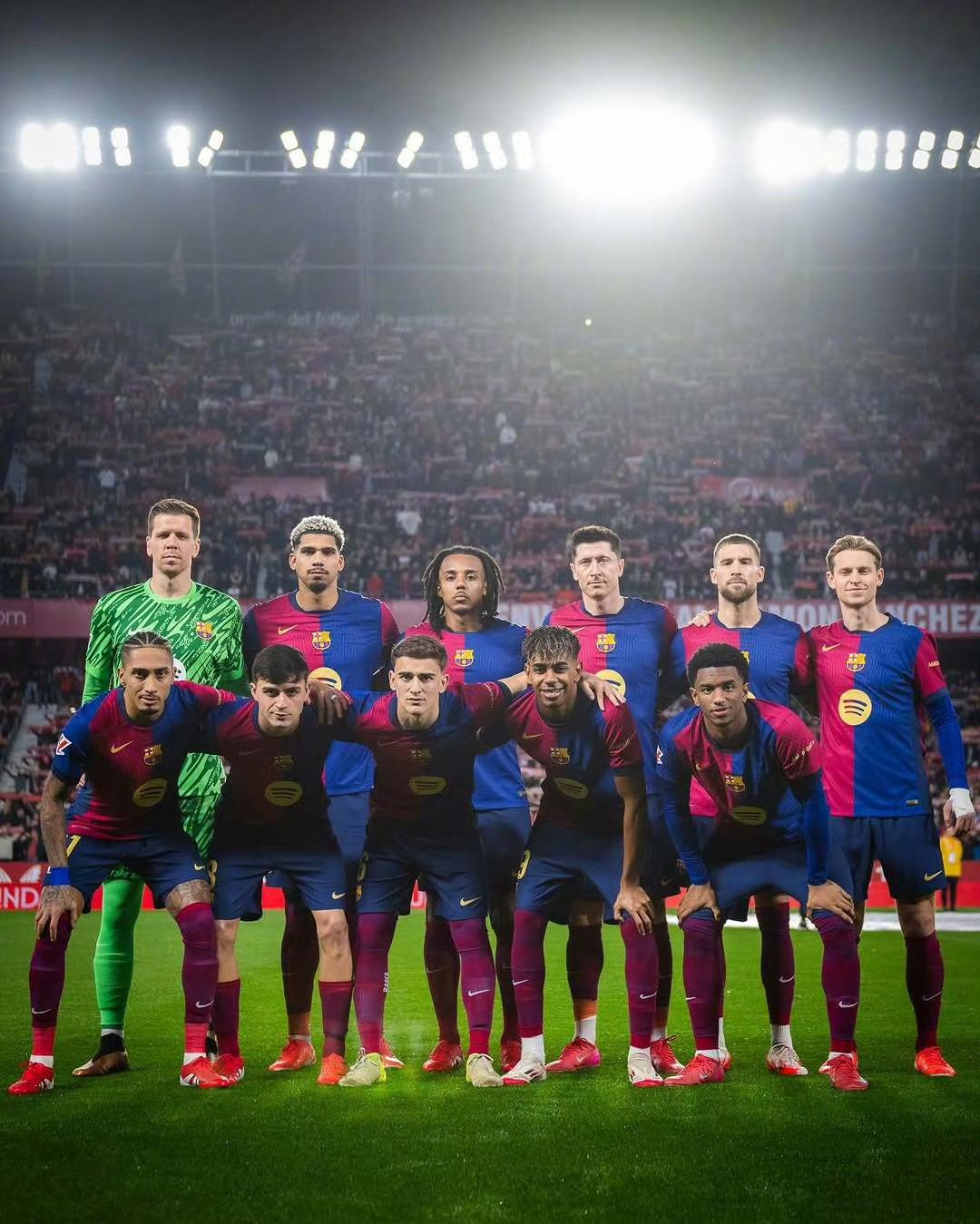 关于巴塞罗那决胜罗马:点燃战火的信息 关于巴塞罗那决胜罗马:点燃战火的信息