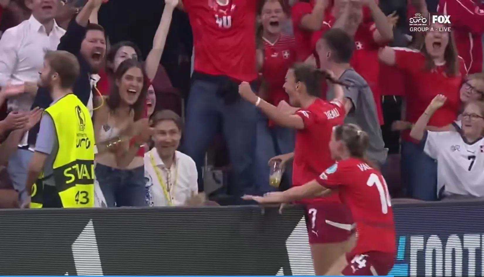 挪威女足淘汰意大利女足,获得胜利 挪威女足淘汰意大利女足,获得胜利