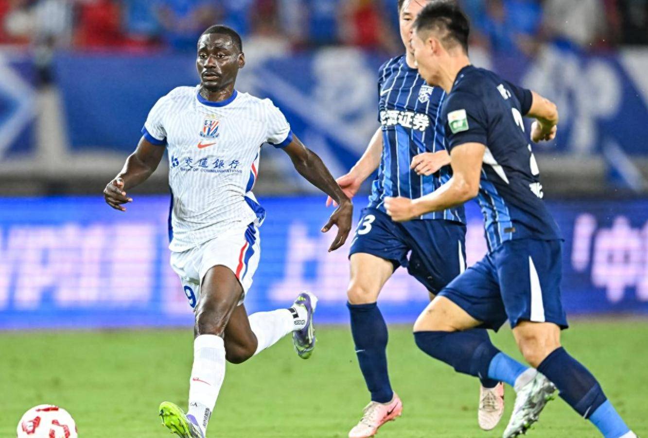 星空体育课程-申花客场惜败鲁能，积分榜下滑