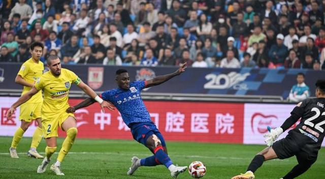 星空体育教练-热门球队庆祝着胜利的同时，又迎来新的挑战的简单介绍