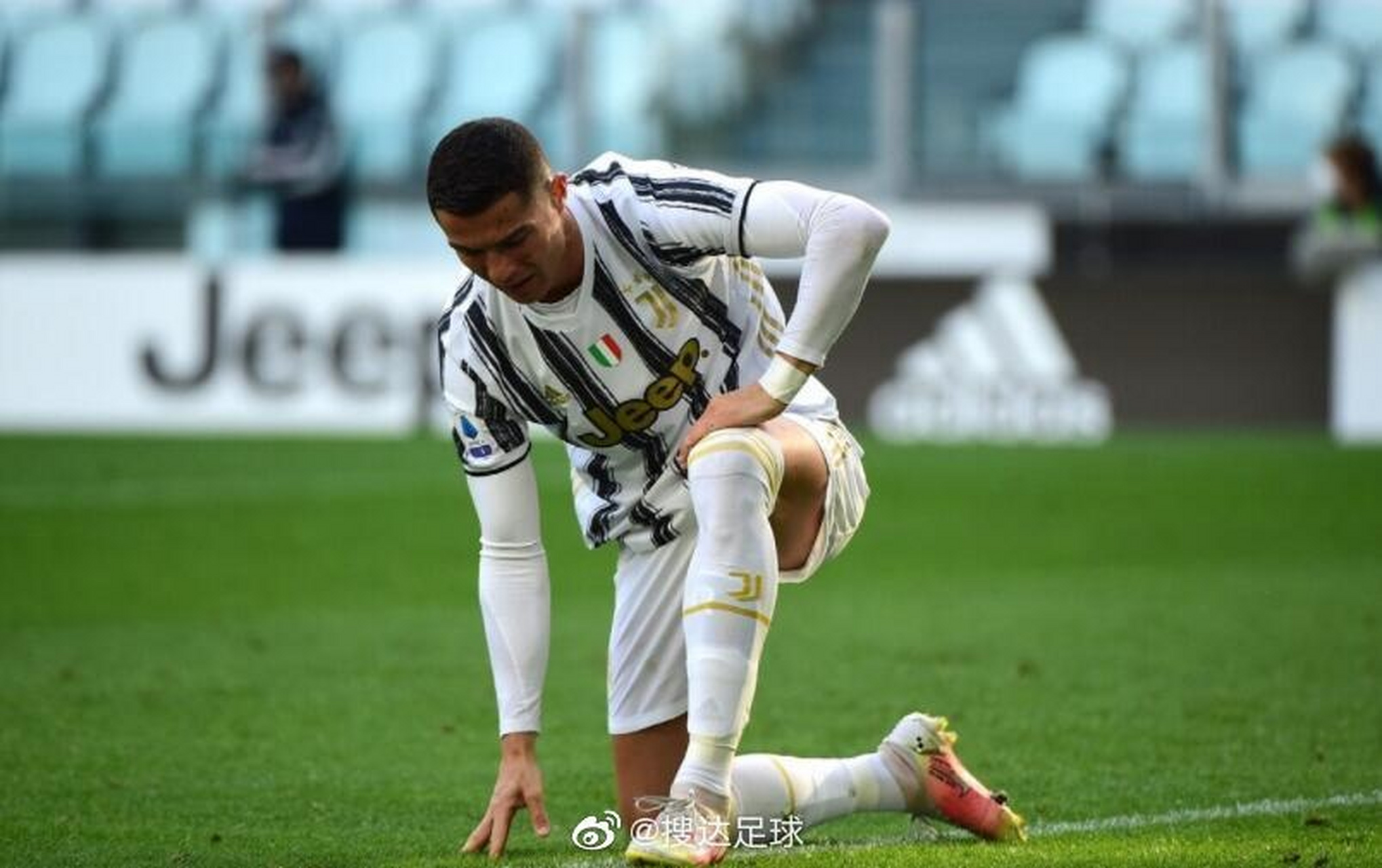 包含AC米兰主场告捷，逼近积分榜前五的词条