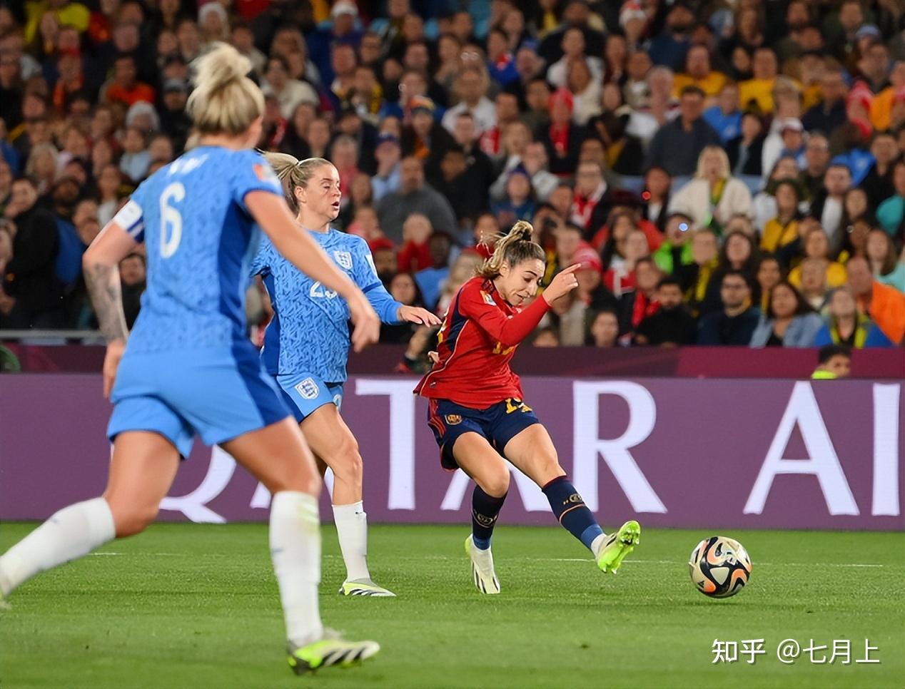 西班牙队在女足联赛中创造历史